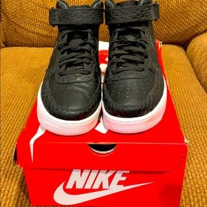 Men’s Nike Air-force 1’s size 10